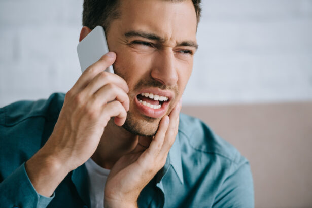 When To Call an Emergency Dentist for Tooth Pain